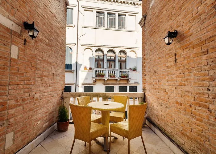 Casa Dei Pittori *